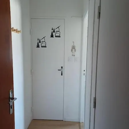 T2 Vue Montagne Apartment *
