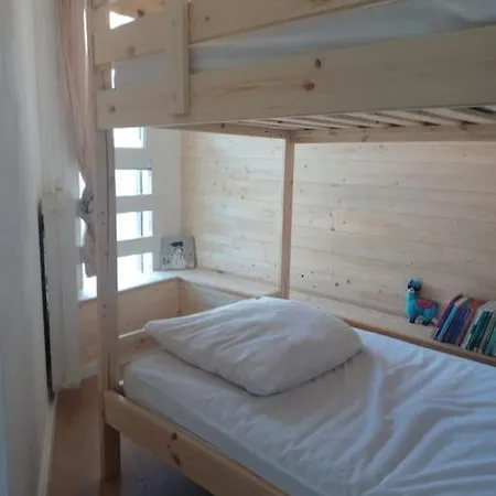 T2 Vue Montagne Apartment